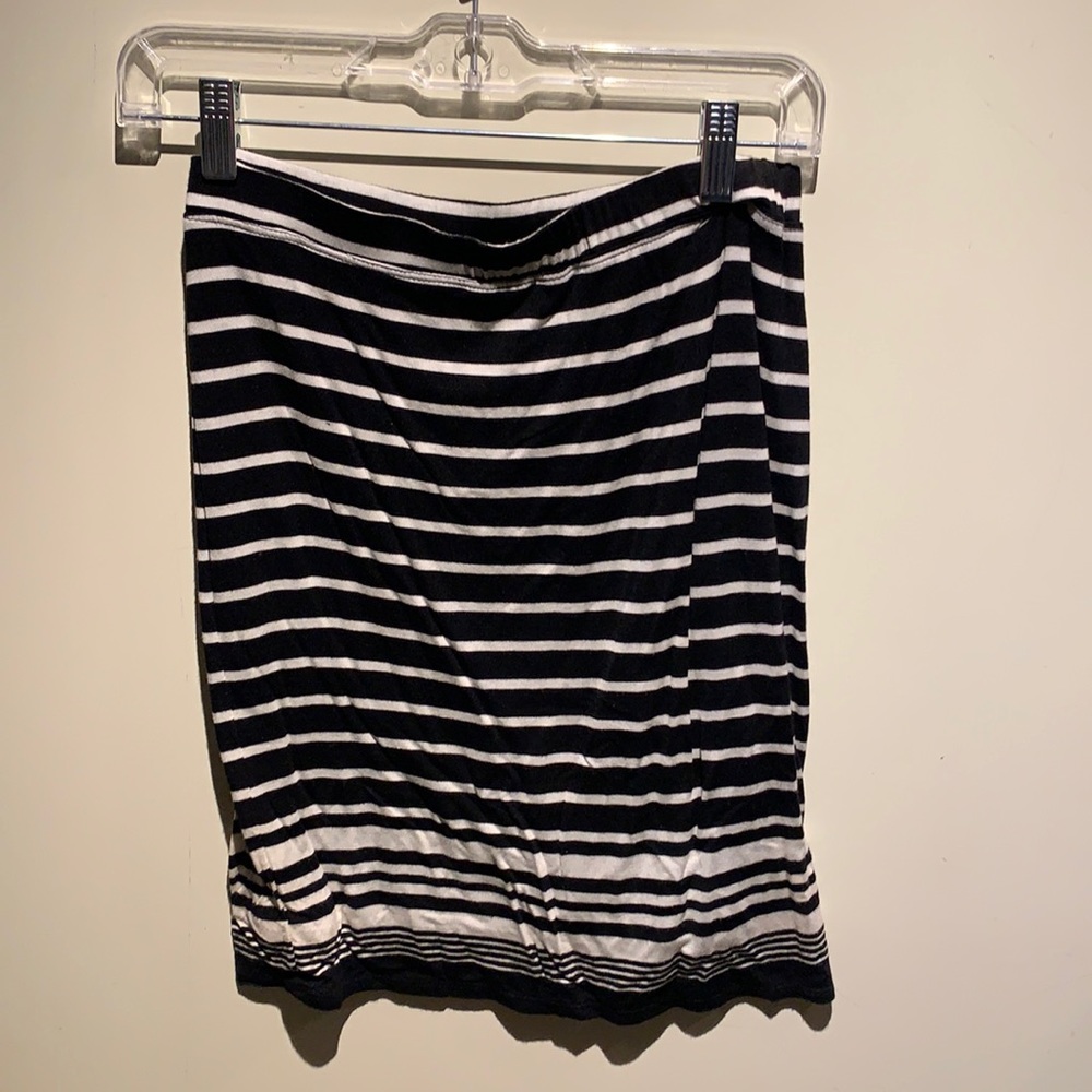Max Studio women’s S black and white striped dress